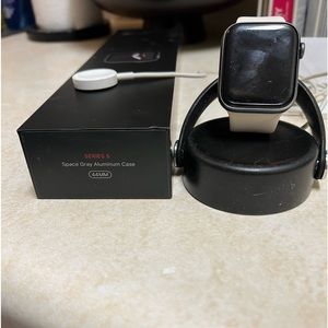Nike Apple Watch Series 5, GPS+Cellular unlocked 44mm